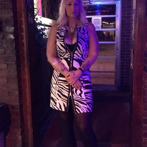 Meet your Posher, Kay